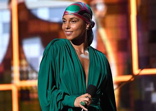 Alicia Keys goes to Instagram to affirm her son's choice to paint his nails