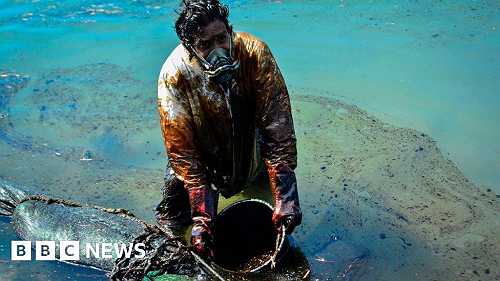 Are major oil spills happening less often?