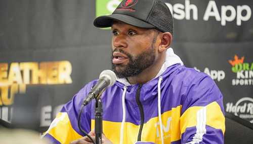 Floyd Mayweather Offers $100K Reward For Information Relating To His Vegas Home Burglary Floyd Mayweather Offers $100K Reward For Information Relating To His Vegas Home Burglary