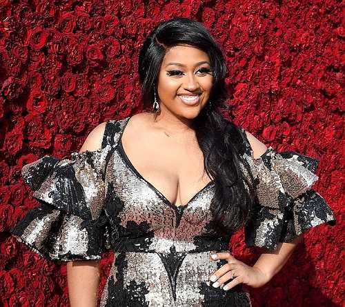 Jazmine Sullivan Is Here To Help Black Women Live Their Best Lives • EBONY Jazmine Sullivan Is Here To Help Black Women Live Their Best Lives • EBONY