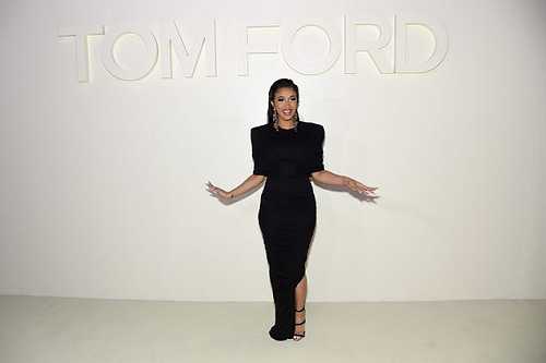 Time Traveling:&nbsp;Tom Ford&nbsp;Kicks Off NYFW Spring-Summer 2019 with Retro-Inspired Glamour