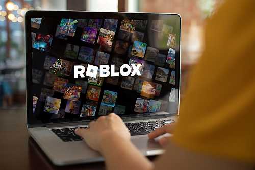 Roblox no longer allows users under 13 to message others outside of games | TechCrunch