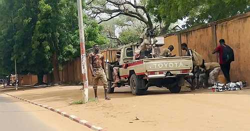 Malagasy and Ivorian authorities dismantle Islamic State Network | Africanews Malagasy and Ivorian authorities dismantle Islamic State Network | Africanews