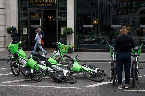 Say goodbye to freeform 'dockless' e-bike parking in London: TFL debuts new rules to reduce bike mess on streets | TechCrunch