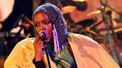 Wow! How Lauryn Hill Shocked Everyone During Roberta Flack’s Memorial Service