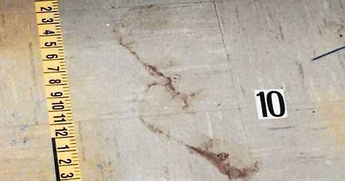 Rare clue at Minneapolis crime scene points to a barefoot killer