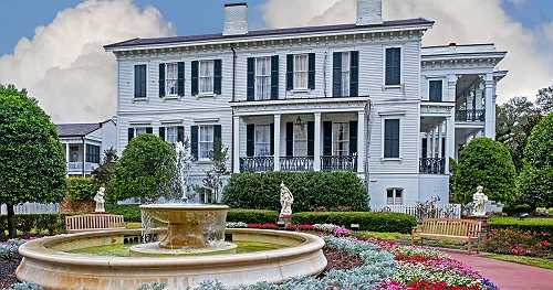 Fire Ravages Largest Remaining Antebellum Mansion in the South