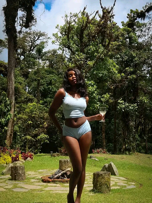 💋S£× IN THE SENATE HOUSE 🔥🔥Episode 9Revenge in the BushAfter everything, the...