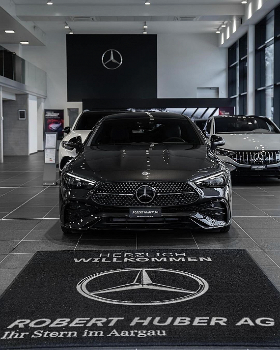 #BillionDollarDreams