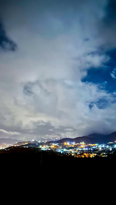 - محبط بالم وطاقتي أستنفذت.أشعر بالإحباط من الألم...